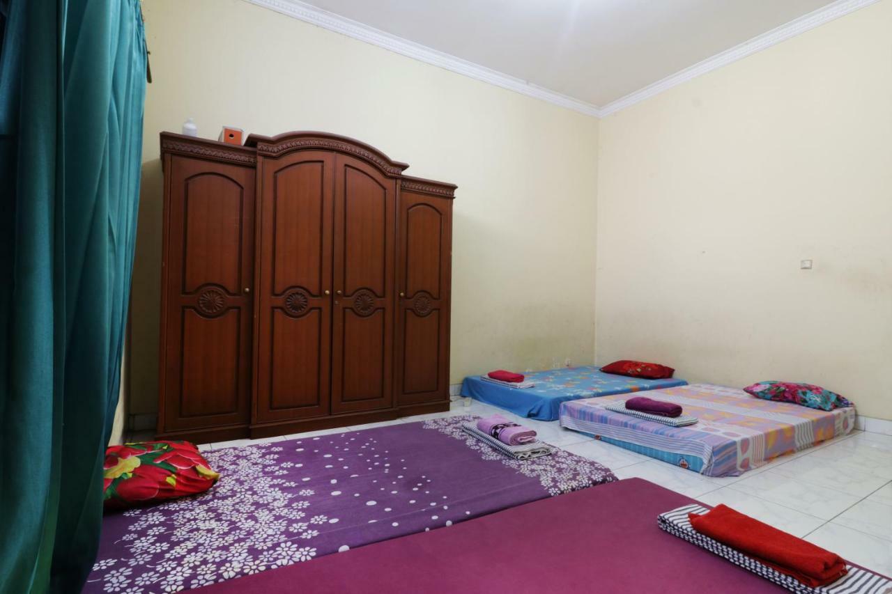 Backpack Syariah Cempaka Putih Barat Vandrarhem Jakarta Exteriör bild